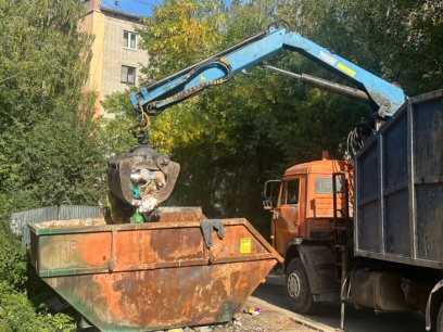 Эксперты показали решение мусорных проблем в Костроме на примере одной контейнерной площадки Эксперты показали решение мусорных проблем в Костроме на примере одной контейнерной площадки